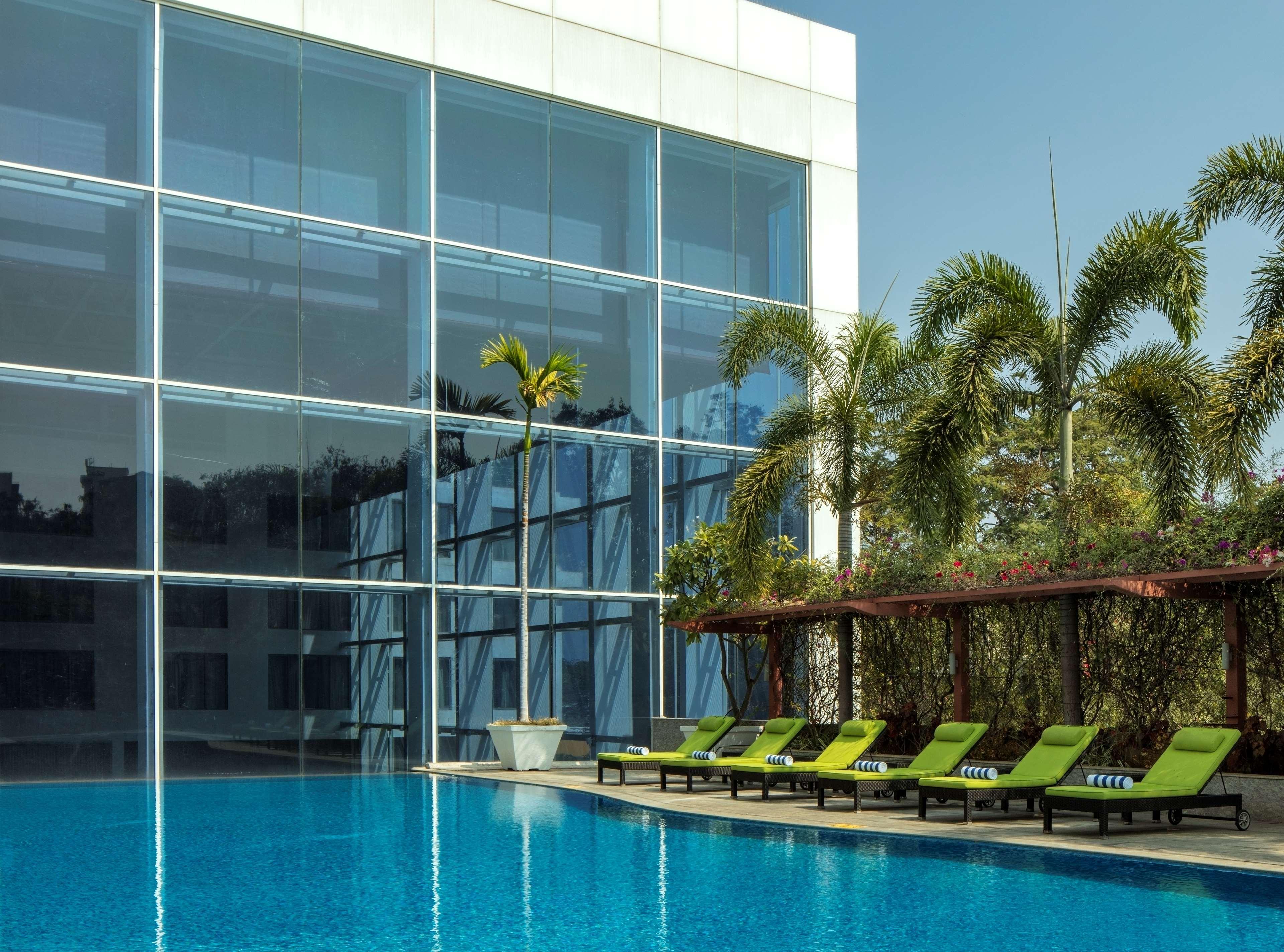 Radisson Blu Plaza Hotel Hyderabad Banjara Hills Zewnętrze zdjęcie The Park, Hyderabad