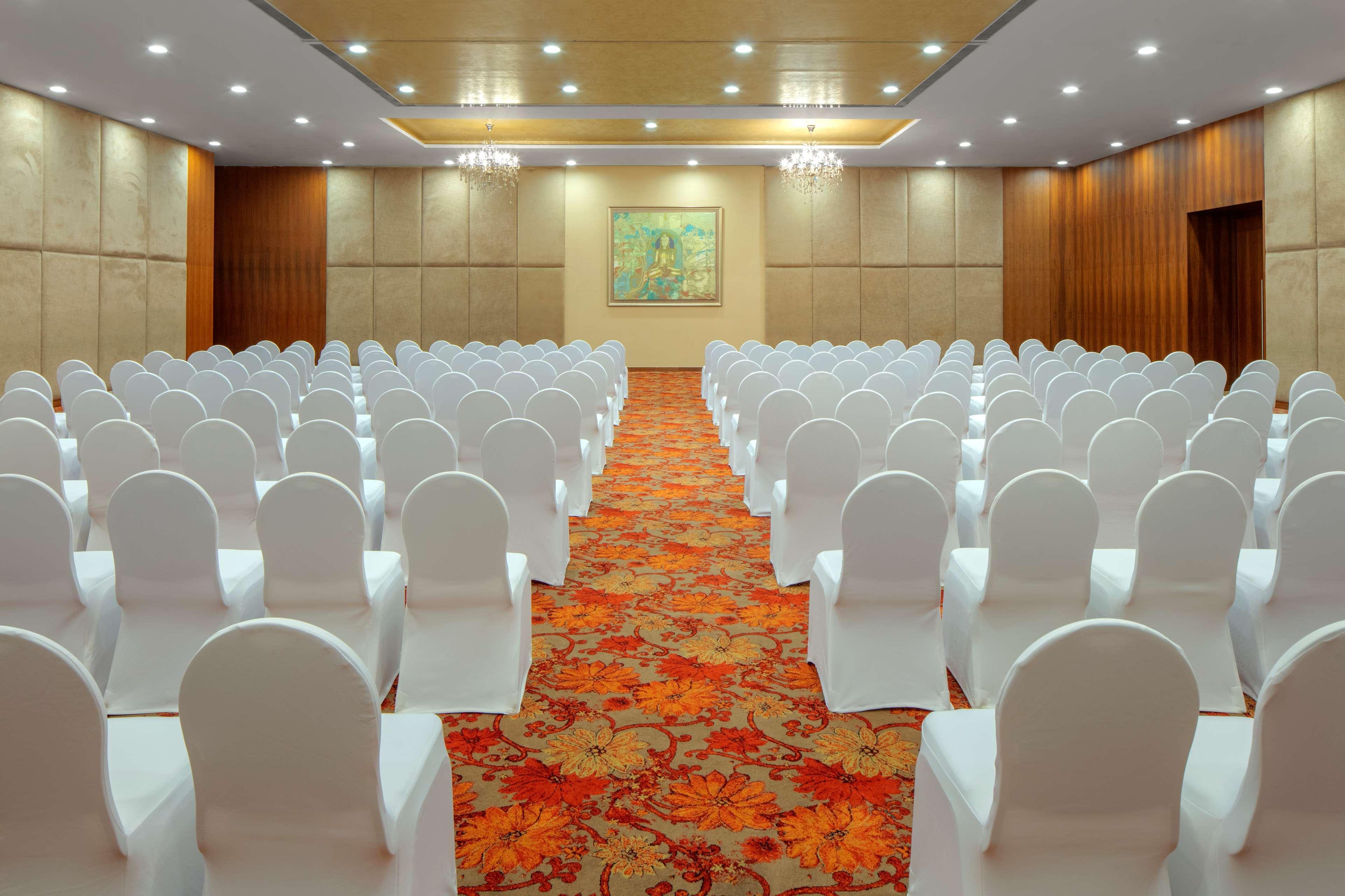 Radisson Blu Plaza Hotel Hyderabad Banjara Hills Zewnętrze zdjęcie The Grand Ballroom