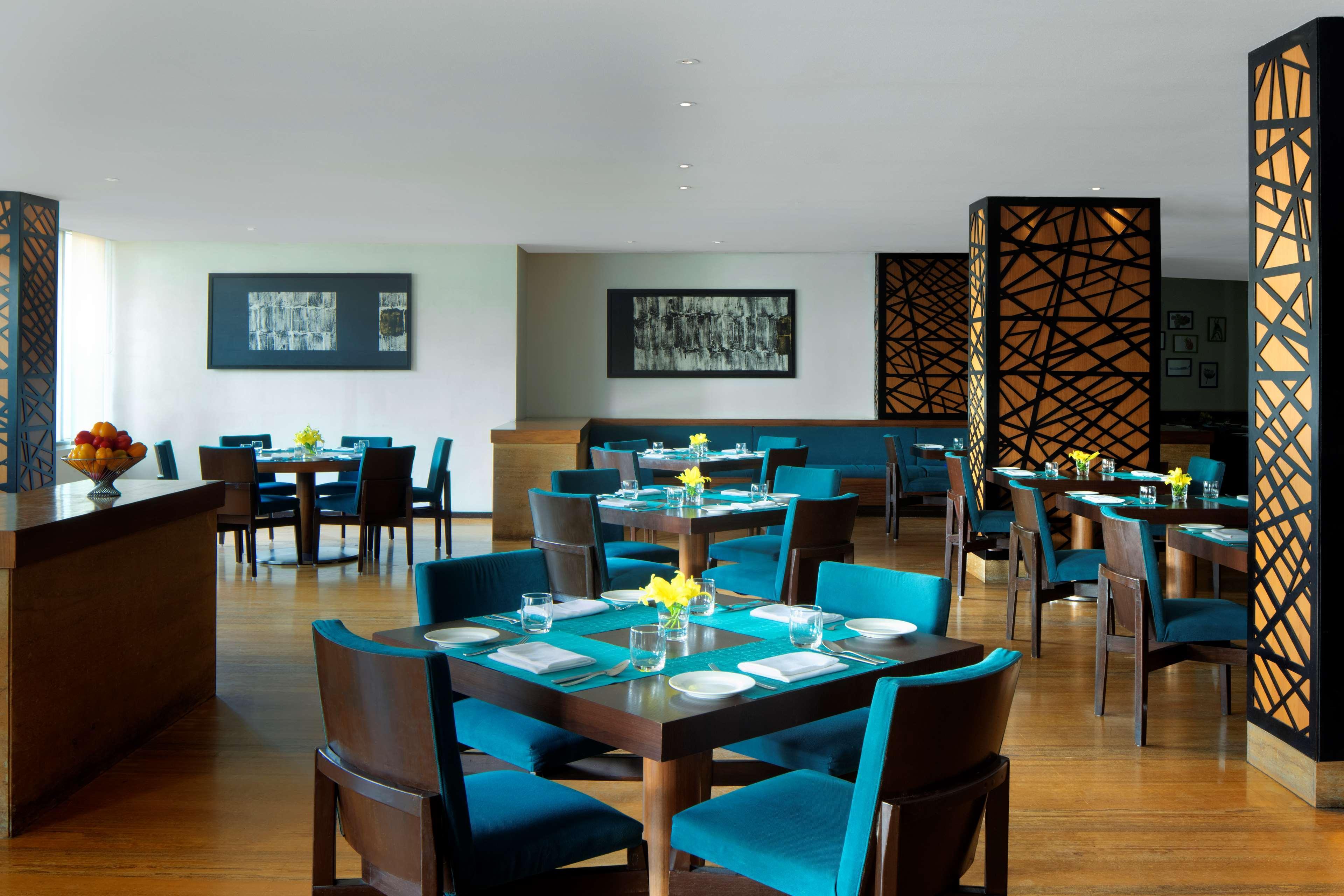 Radisson Blu Plaza Hotel Hyderabad Banjara Hills Zewnętrze zdjęcie The Park, Hyderabad